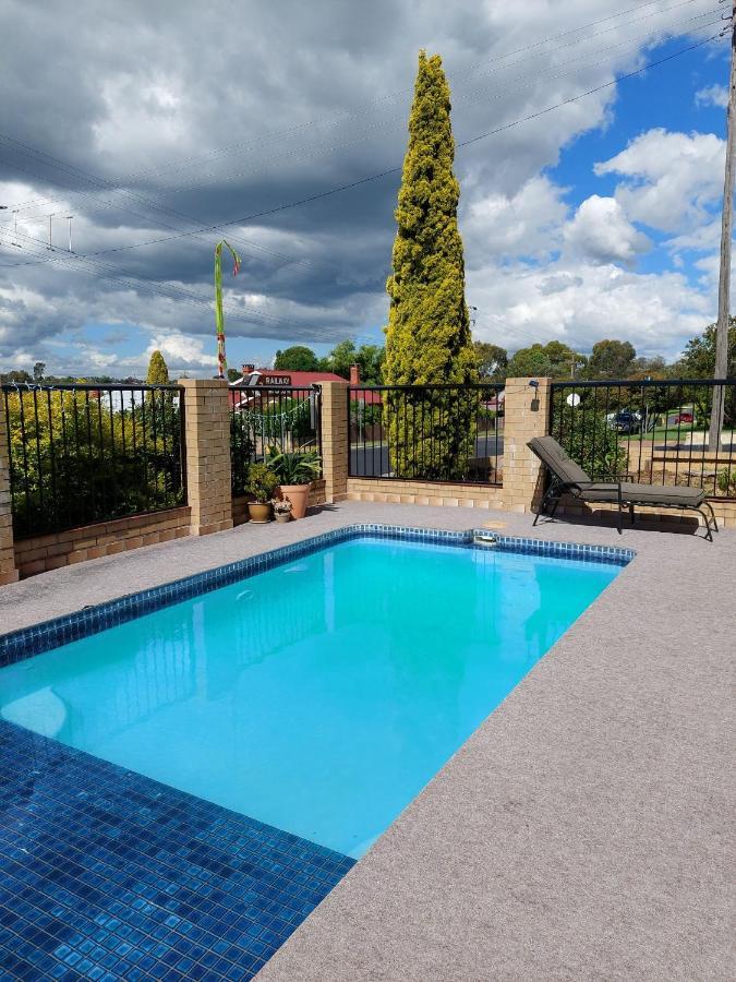 Settlers Motor Inn Tenterfield Zewnętrze zdjęcie